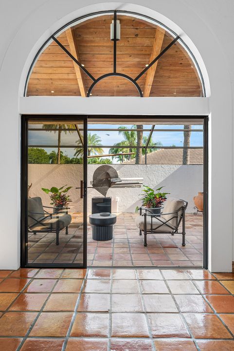 На продажу: $1,995,000 (4 спален, 4 ванн, 4023 Квадратных фут)