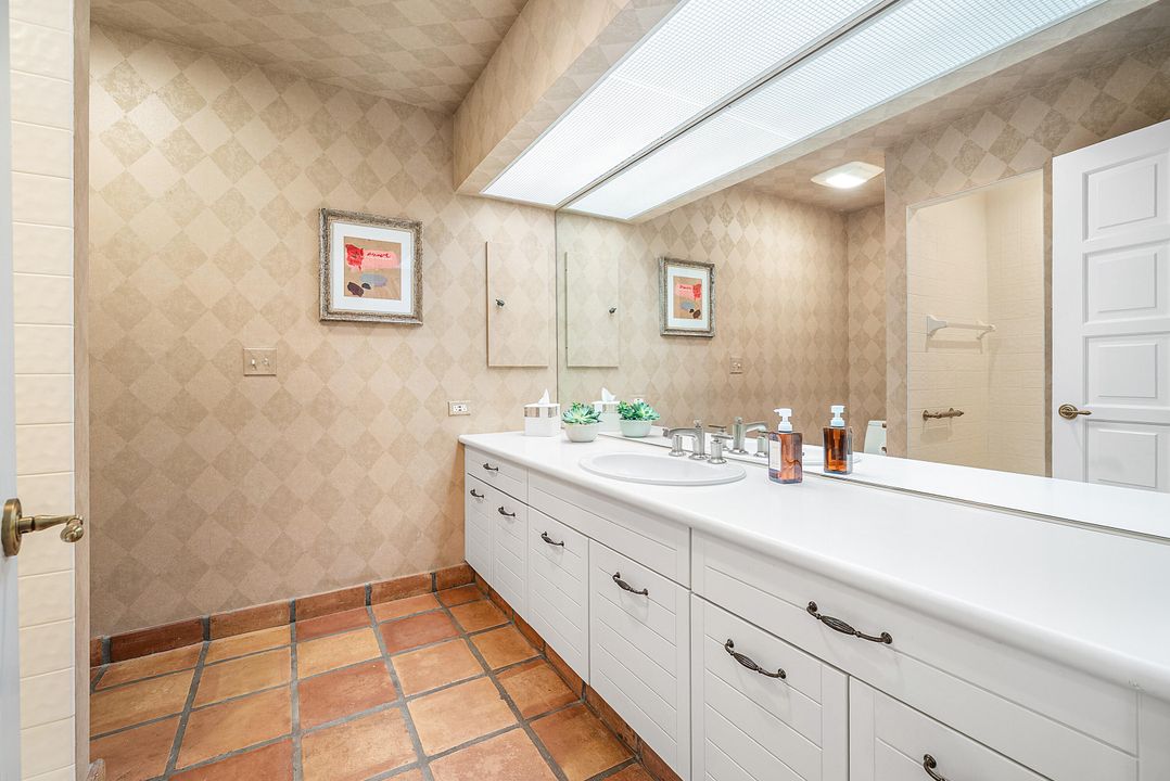 На продажу: $1,995,000 (4 спален, 4 ванн, 4023 Квадратных фут)