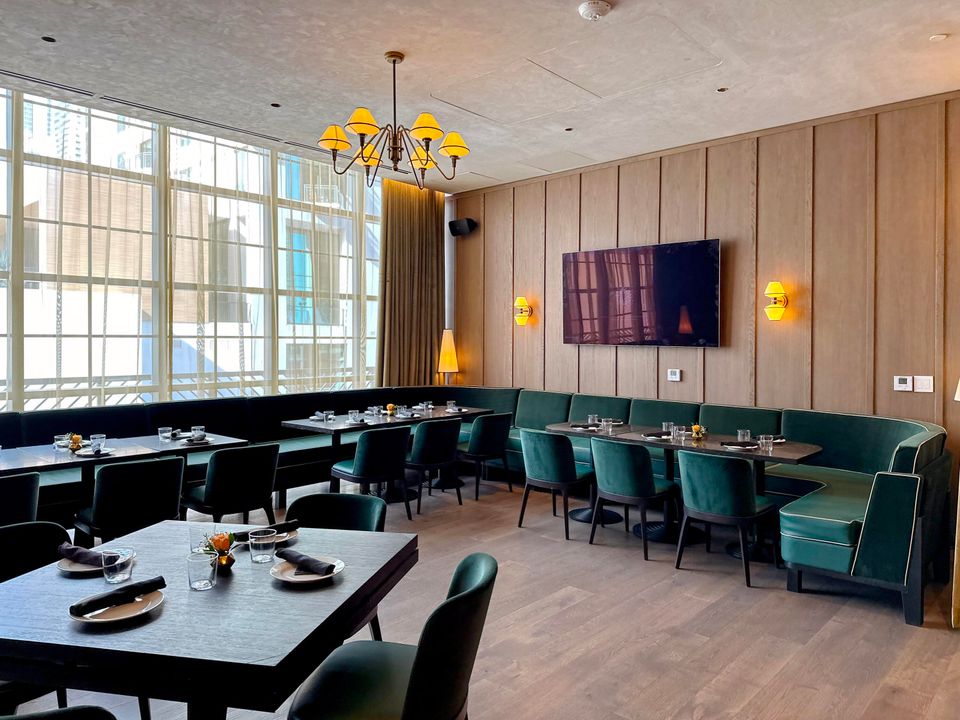 For Sale: $529,888 (1 beds, 1 baths, 850 Square Feet)