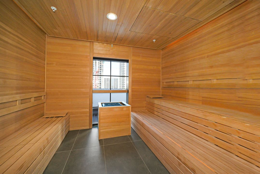 For Sale: $529,888 (1 beds, 1 baths, 850 Square Feet)