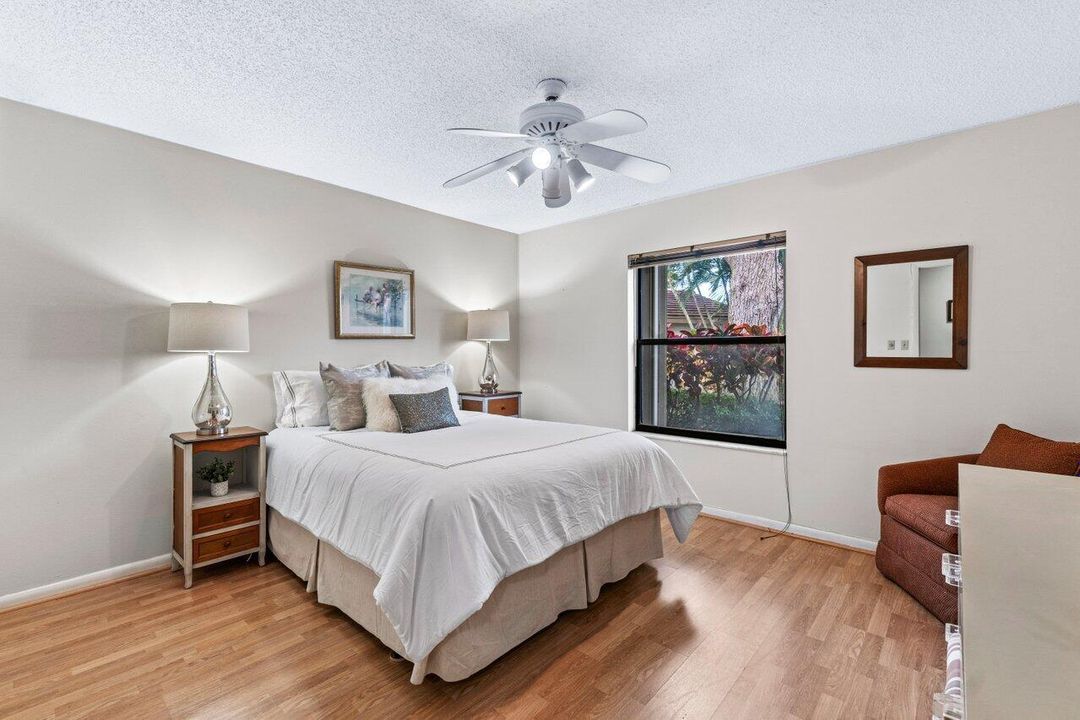 For Rent: $2,450 (2 beds, 2 baths, 1480 Square Feet)