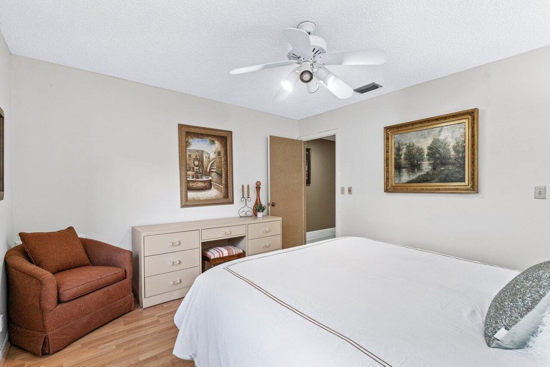 For Rent: $2,450 (2 beds, 2 baths, 1480 Square Feet)