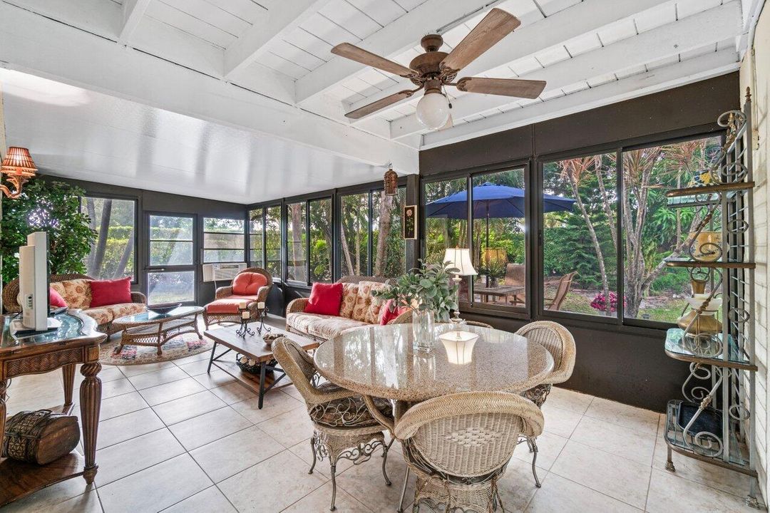 For Rent: $2,450 (2 beds, 2 baths, 1480 Square Feet)