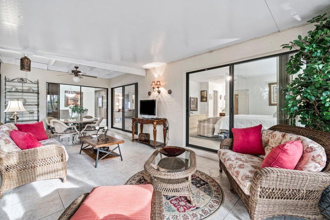 For Rent: $2,450 (2 beds, 2 baths, 1480 Square Feet)