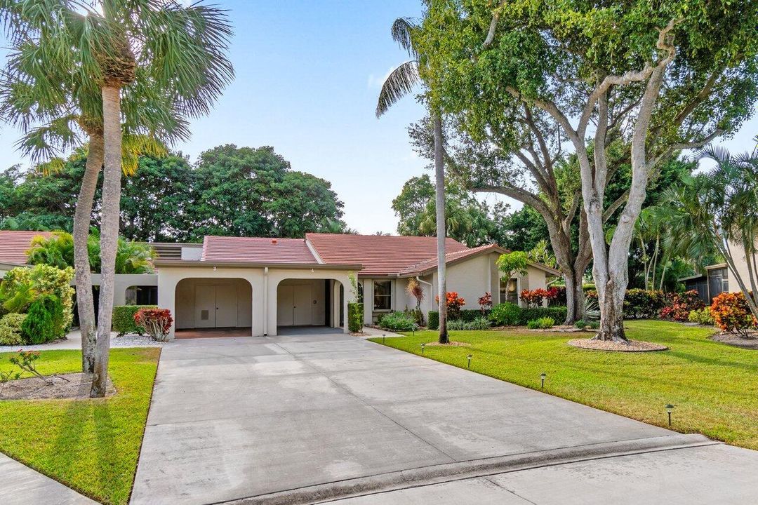 For Rent: $2,450 (2 beds, 2 baths, 1480 Square Feet)