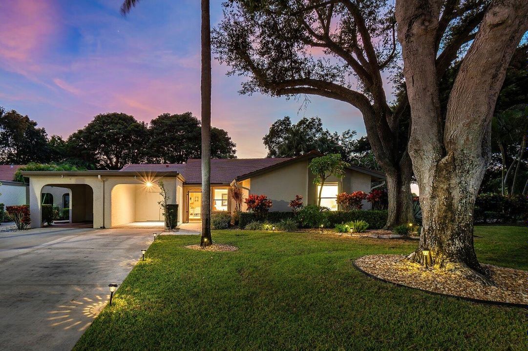 For Rent: $2,450 (2 beds, 2 baths, 1480 Square Feet)