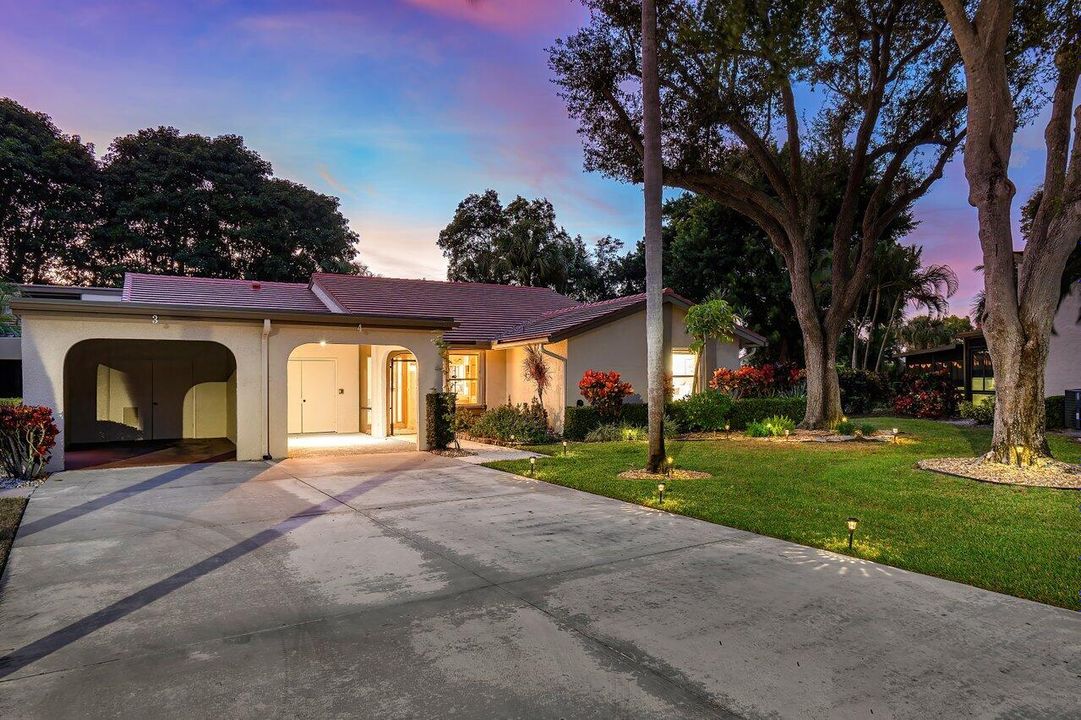 For Rent: $2,450 (2 beds, 2 baths, 1480 Square Feet)