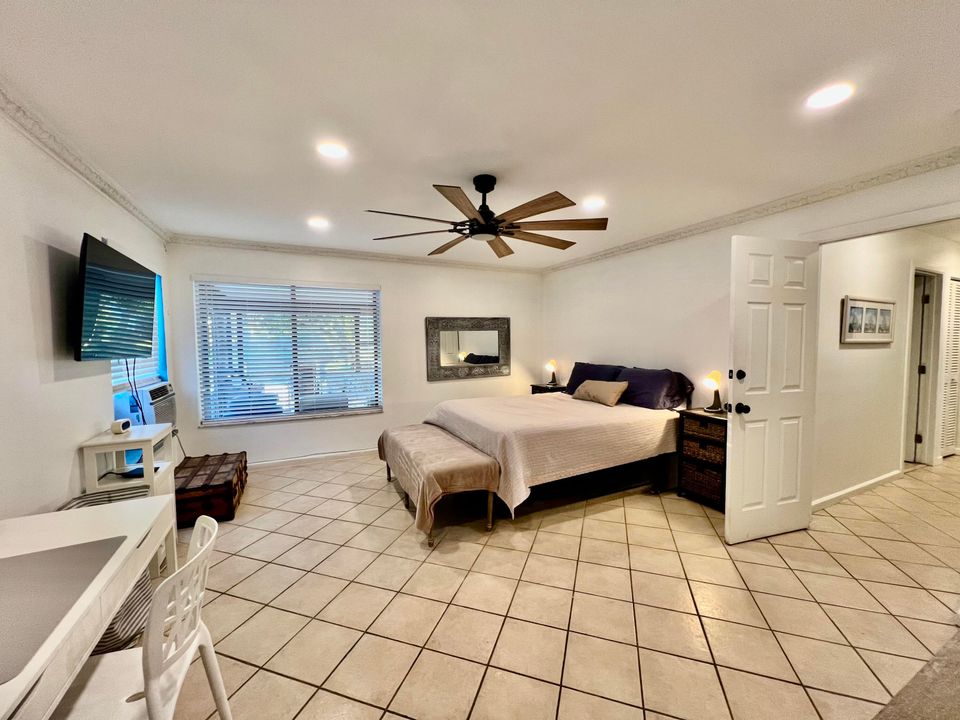 待售: $740,000 (3 贝兹, 2 浴室, 2707 平方英尺)