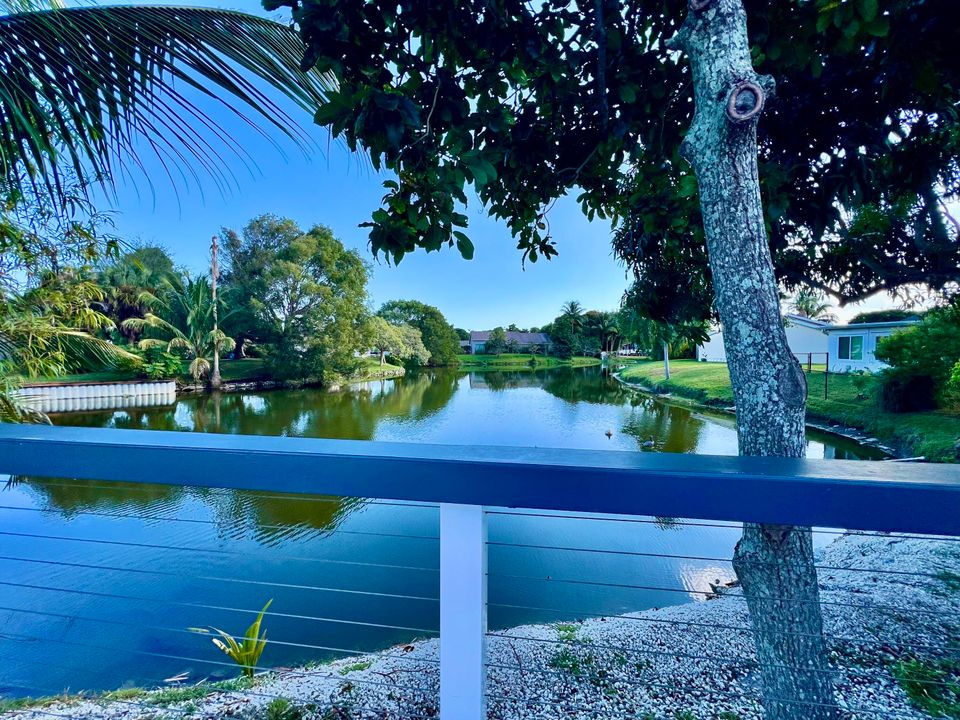 待售: $740,000 (3 贝兹, 2 浴室, 2707 平方英尺)