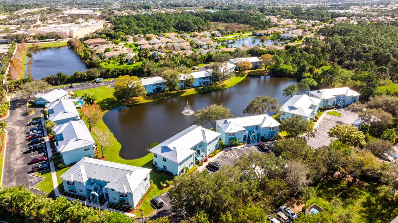 En Venta: $235,000 (2 camas, 2 baños, 1029 Pies cuadrados)