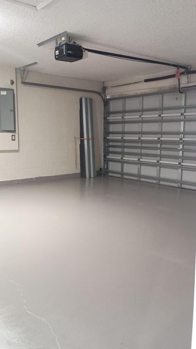 For Rent: $2,880 (4 beds, 2 baths, 2108 Square Feet)