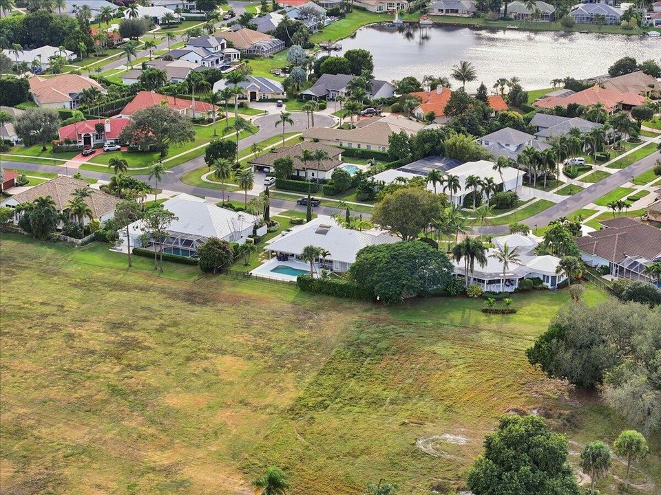 For Sale: $1,550,000 (5 beds, 3 baths, 3082 Square Feet)