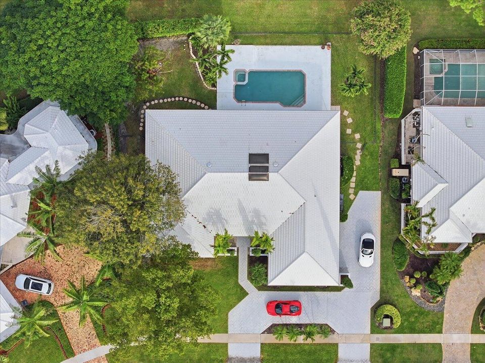 For Sale: $1,550,000 (5 beds, 3 baths, 3082 Square Feet)