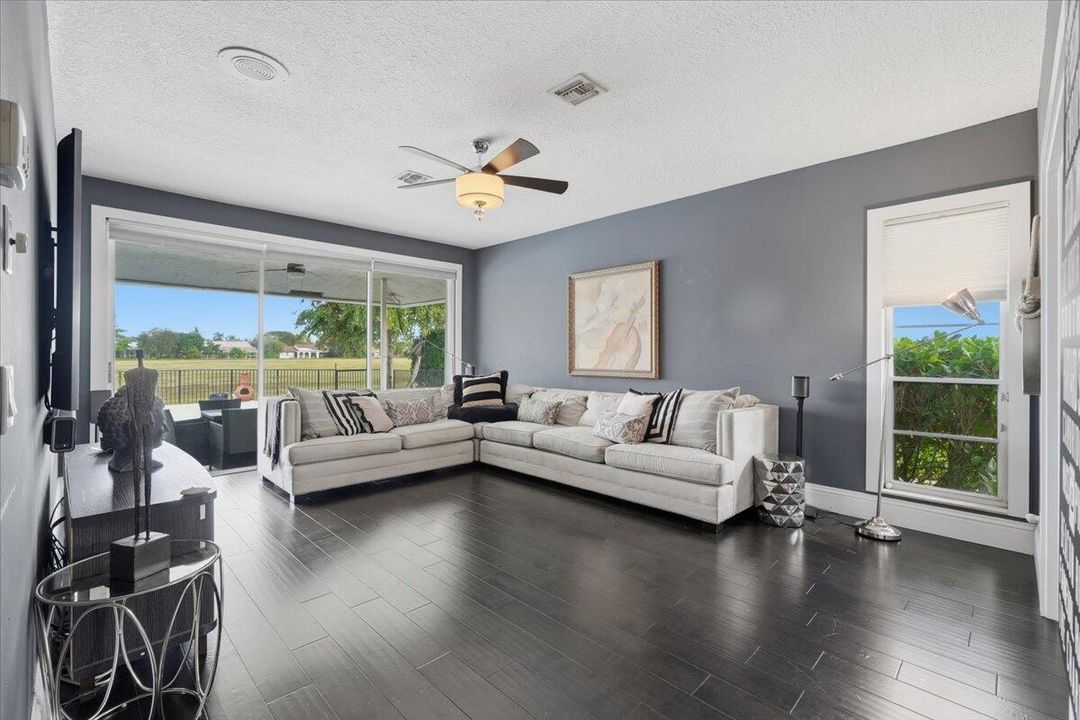 For Sale: $1,550,000 (5 beds, 3 baths, 3082 Square Feet)