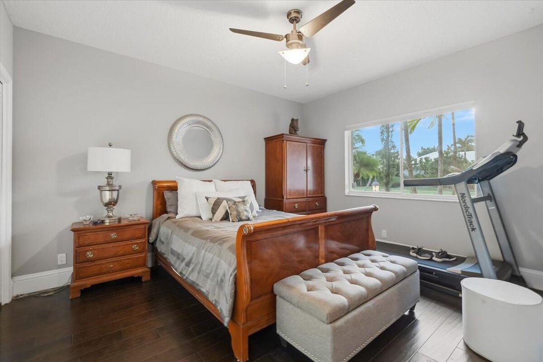 For Sale: $1,550,000 (5 beds, 3 baths, 3082 Square Feet)