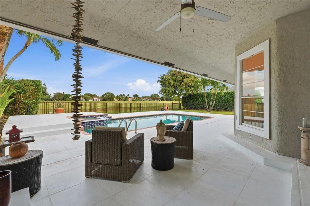 For Sale: $1,550,000 (5 beds, 3 baths, 3082 Square Feet)