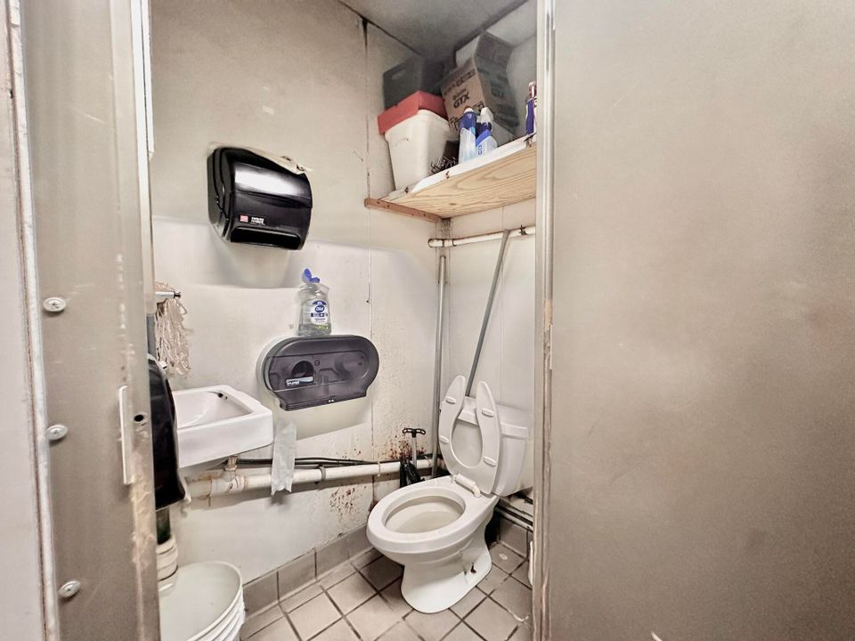 For Sale: $220,000 (0 beds, 0 baths, 6506 Square Feet)