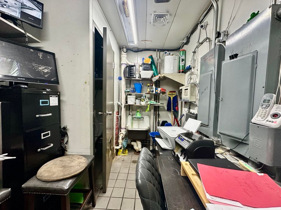 For Sale: $220,000 (0 beds, 0 baths, 6506 Square Feet)