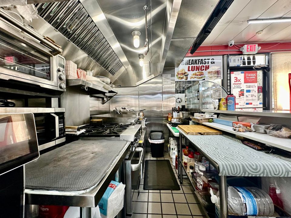 For Sale: $220,000 (0 beds, 0 baths, 6506 Square Feet)