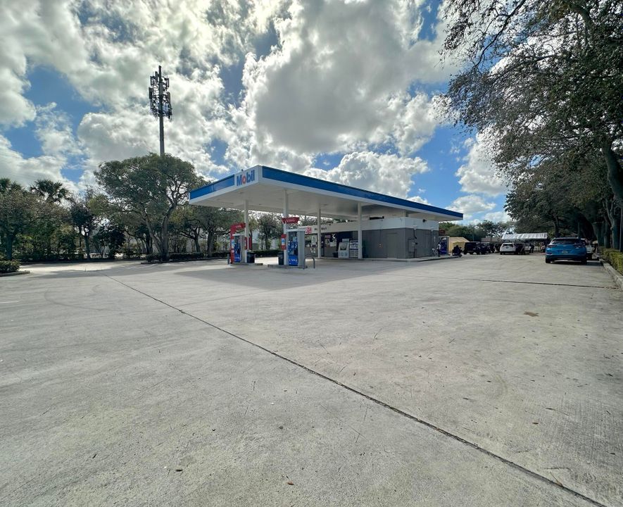 For Sale: $220,000 (0 beds, 0 baths, 6506 Square Feet)