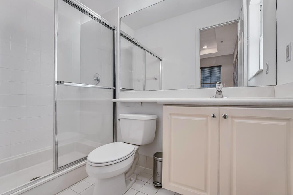 На продажу: $448,000 (4 спален, 3 ванн, 1904 Квадратных фут)