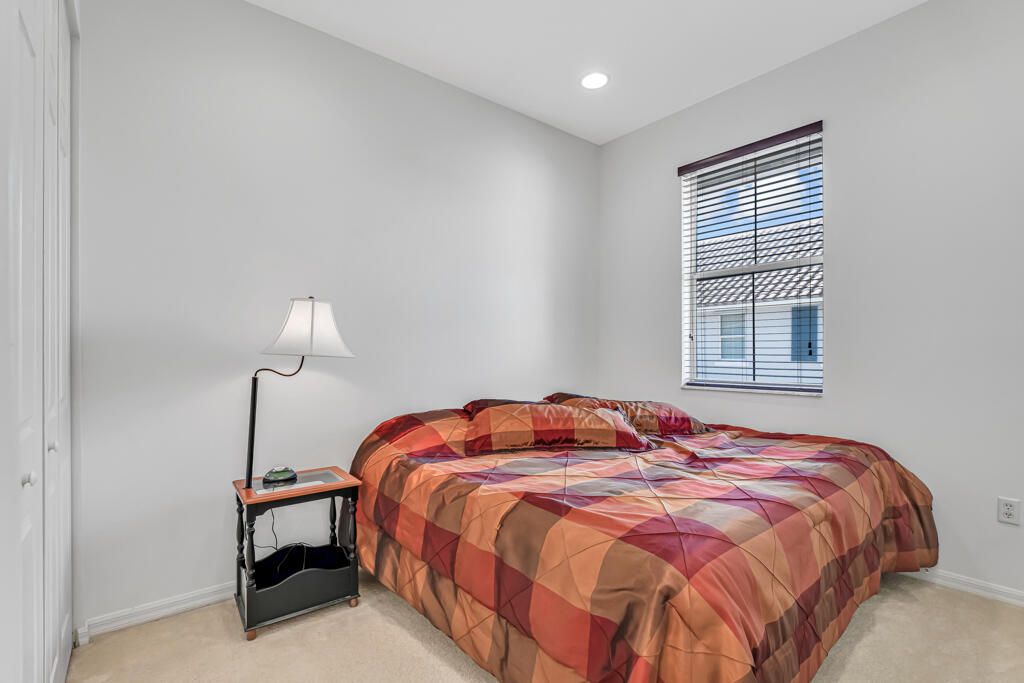 На продажу: $448,000 (4 спален, 3 ванн, 1904 Квадратных фут)