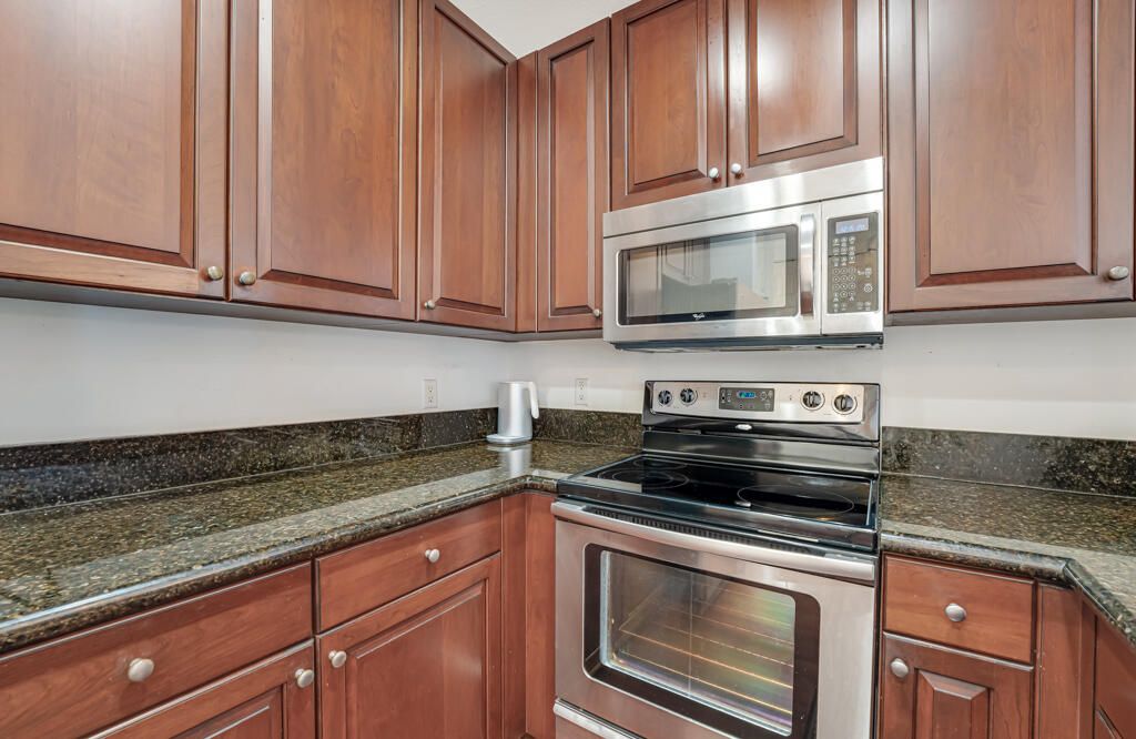 На продажу: $448,000 (4 спален, 3 ванн, 1904 Квадратных фут)