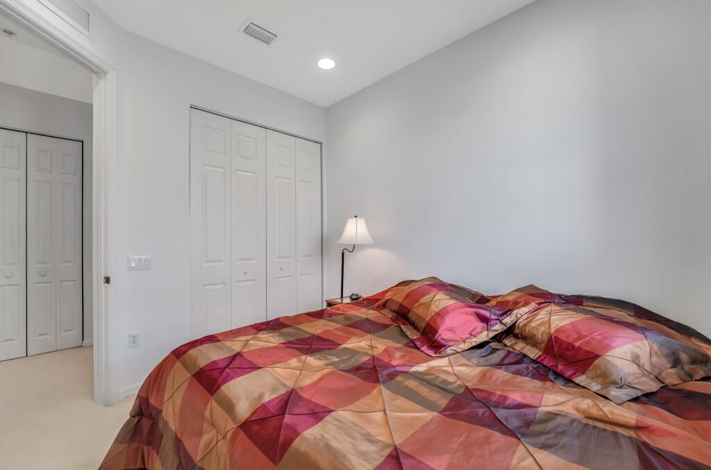 На продажу: $448,000 (4 спален, 3 ванн, 1904 Квадратных фут)