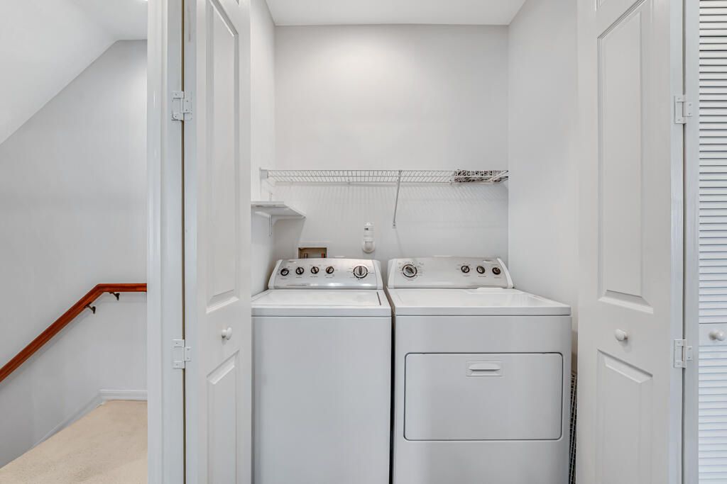 На продажу: $448,000 (4 спален, 3 ванн, 1904 Квадратных фут)