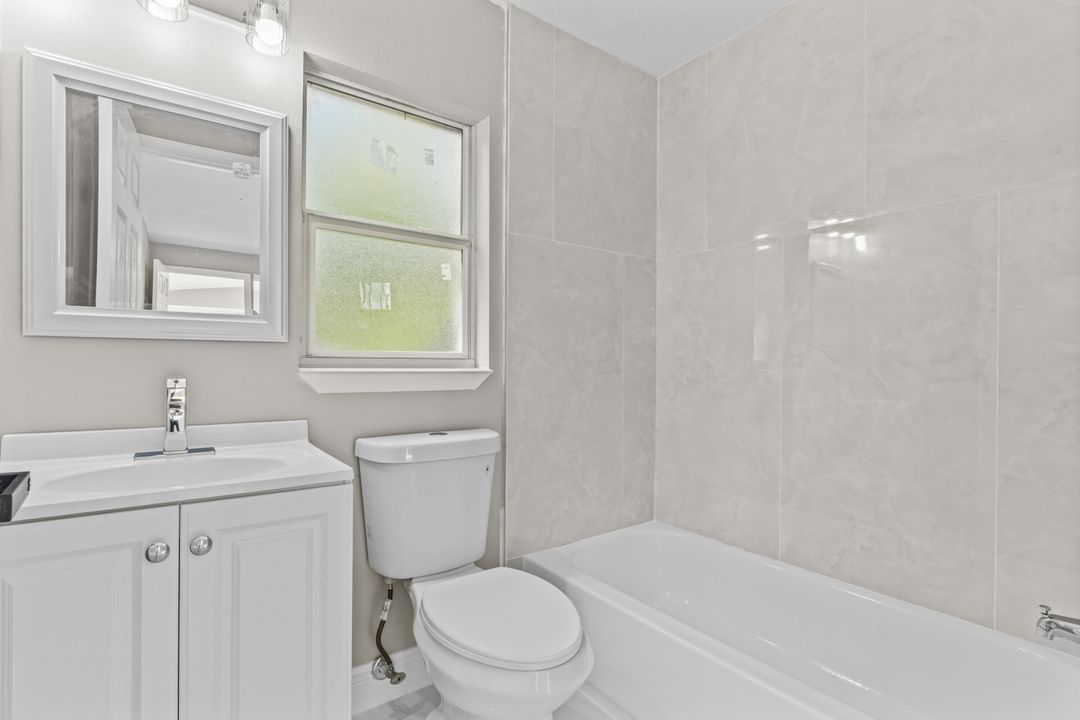 For Sale: $299,700 (3 beds, 2 baths, 1196 Square Feet)