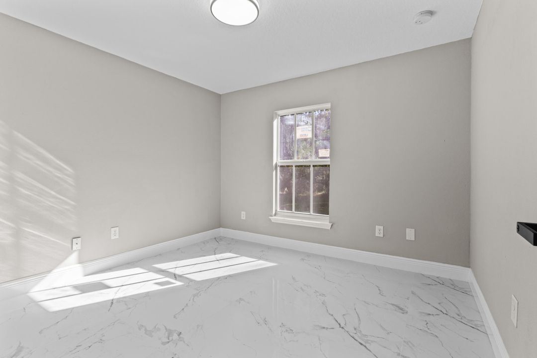 For Sale: $299,700 (3 beds, 2 baths, 1196 Square Feet)