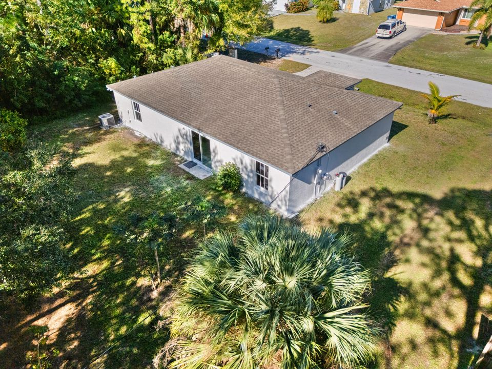 For Sale: $299,700 (3 beds, 2 baths, 1196 Square Feet)