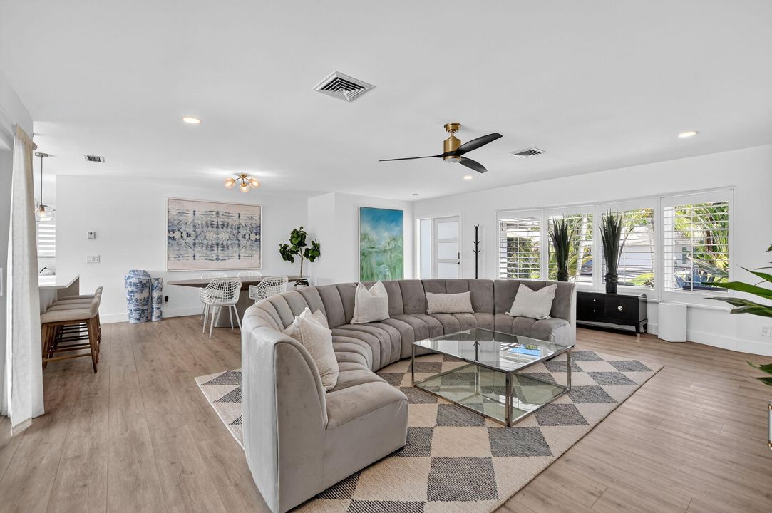 For Sale: $1,999,999 (3 beds, 2 baths, 1965 Square Feet)