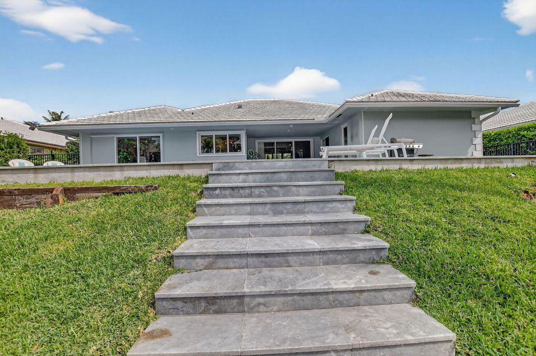 For Sale: $1,999,999 (3 beds, 2 baths, 1965 Square Feet)