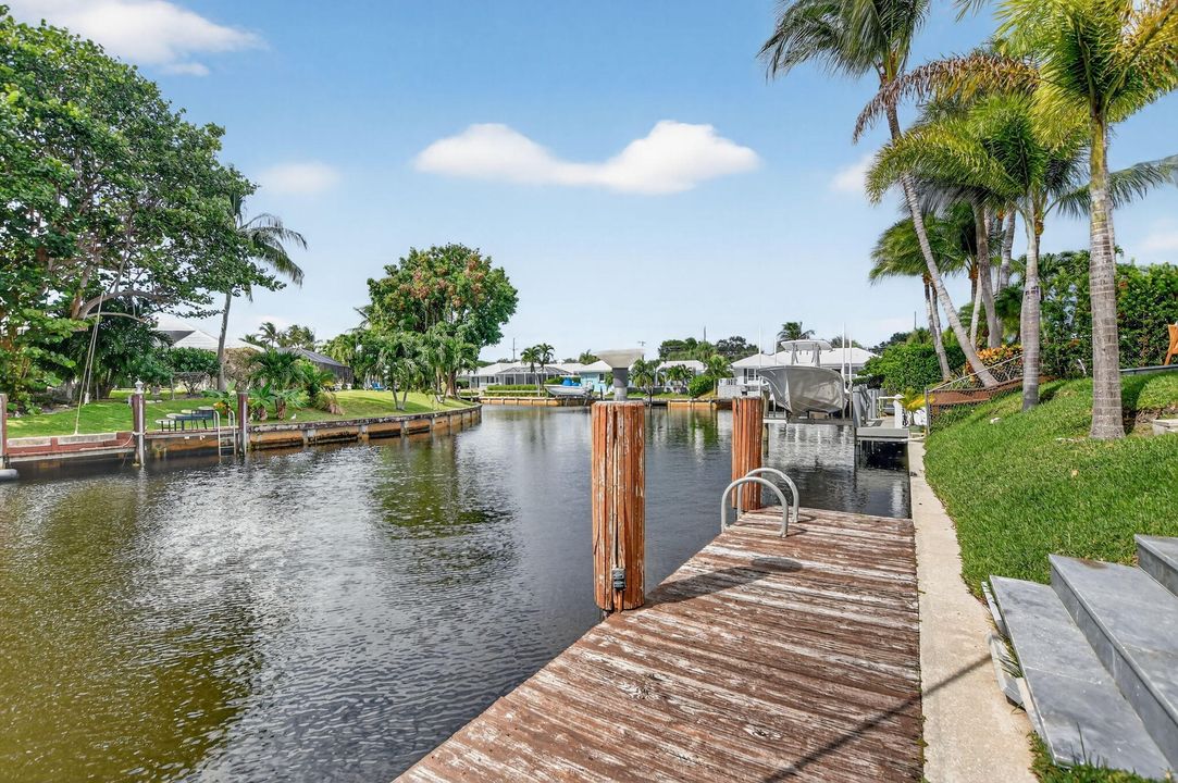 For Sale: $1,999,999 (3 beds, 2 baths, 1965 Square Feet)