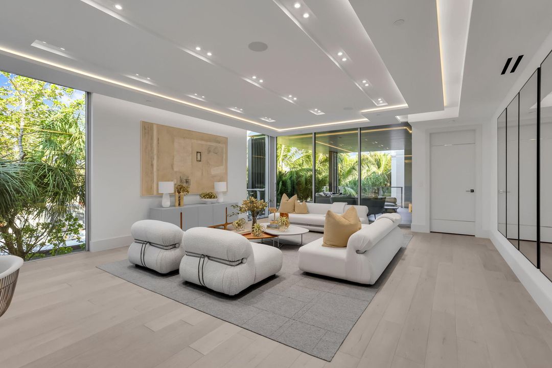 For Sale: $6,950,000 (4 beds, 4 baths, 3830 Square Feet)
