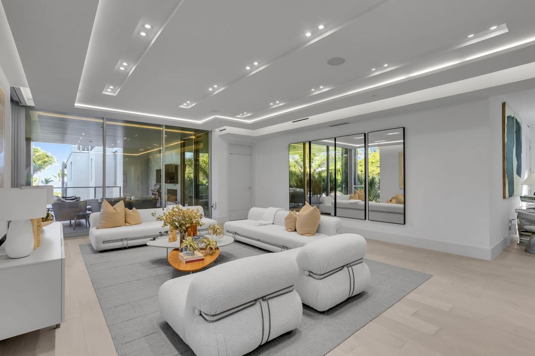 For Sale: $6,950,000 (4 beds, 4 baths, 3830 Square Feet)