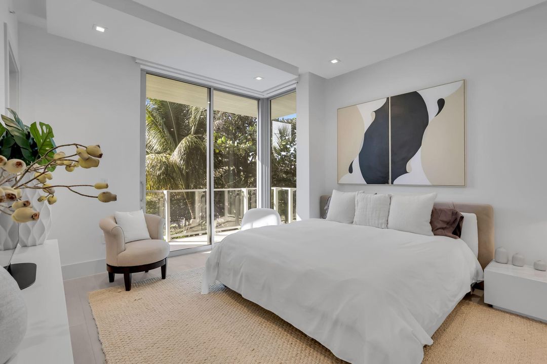 For Sale: $6,950,000 (4 beds, 4 baths, 3830 Square Feet)