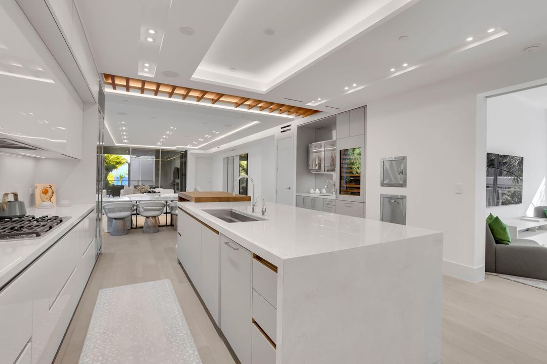 For Sale: $6,950,000 (4 beds, 4 baths, 3830 Square Feet)