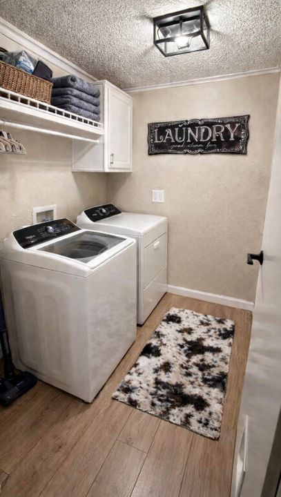 For Sale: $399,999 (3 beds, 2 baths, 1716 Square Feet)