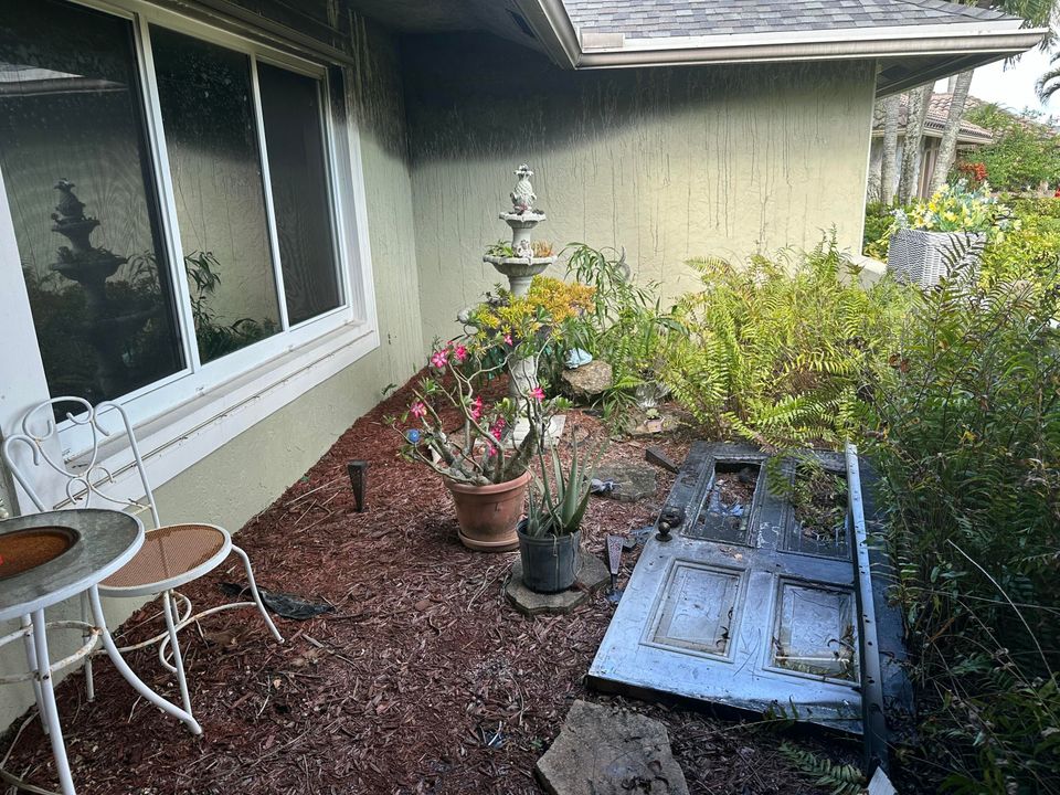 待售: $795,000 (4 贝兹, 2 浴室, 2477 平方英尺)