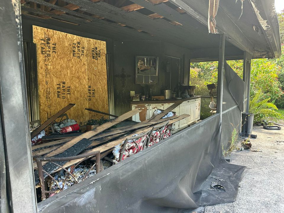 待售: $795,000 (4 贝兹, 2 浴室, 2477 平方英尺)