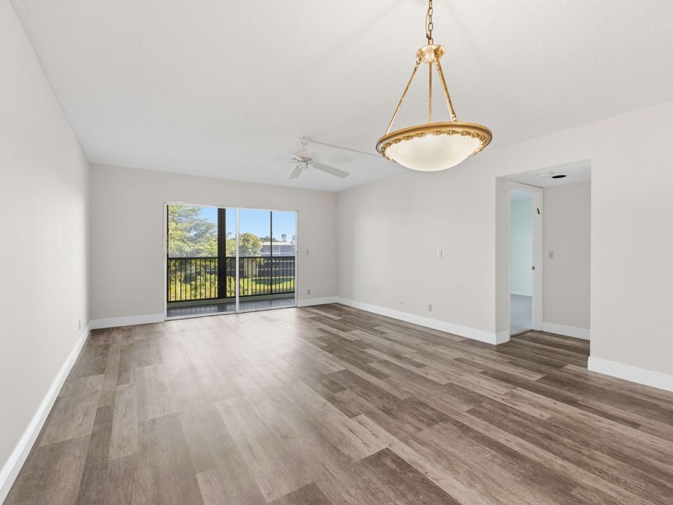 En Venta: $144,900 (2 camas, 2 baños, 1070 Pies cuadrados)