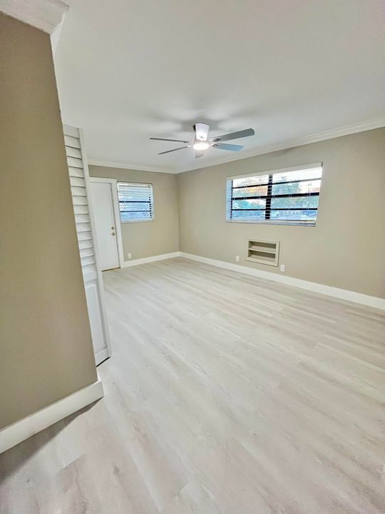 出租: $5,600 (3 贝兹, 2 浴室, 1755 平方英尺)