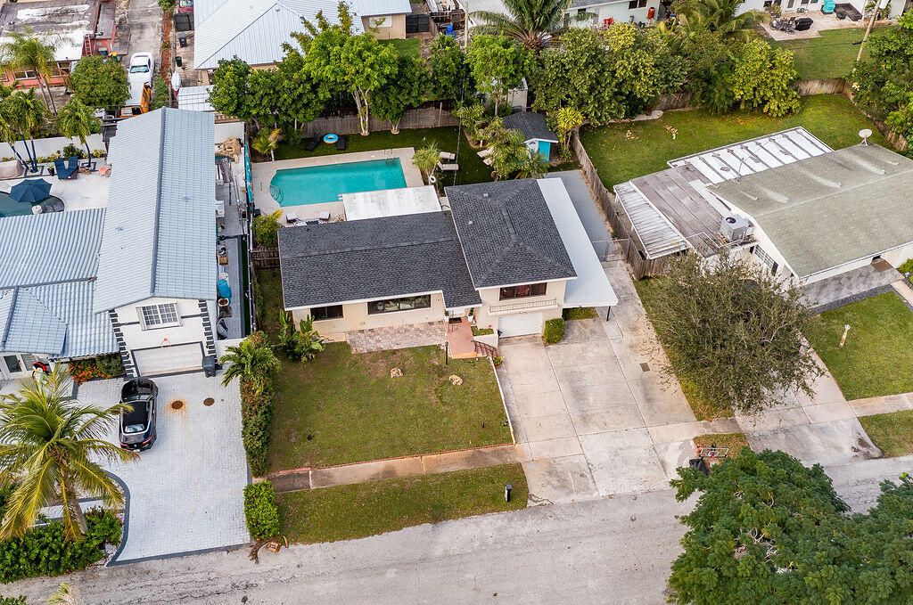 待售: $565,000 (3 贝兹, 2 浴室, 1687 平方英尺)