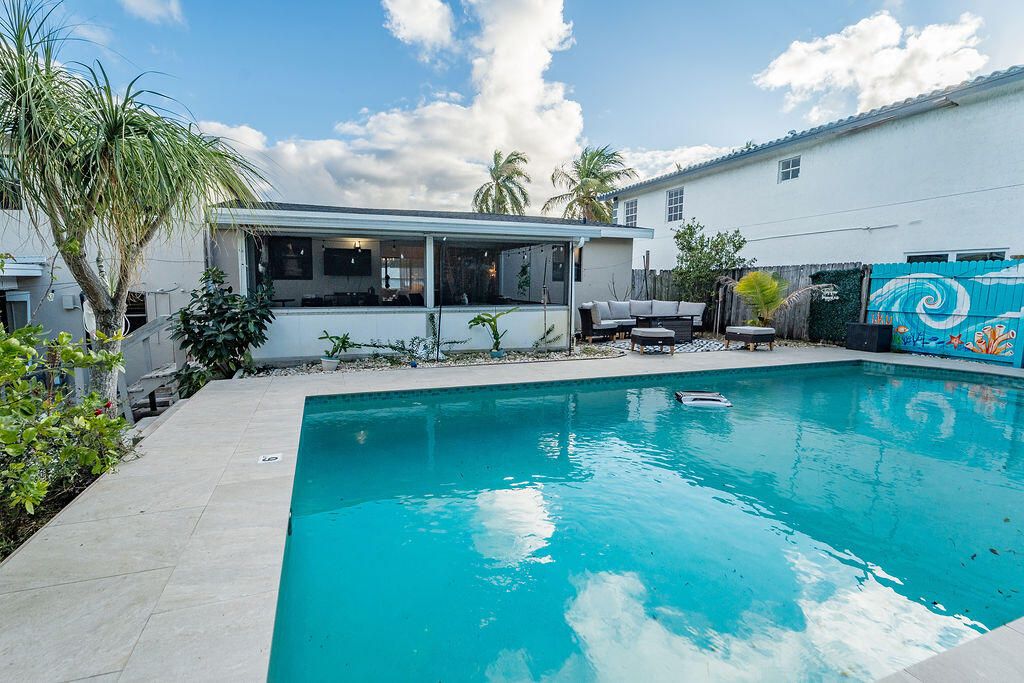 待售: $565,000 (3 贝兹, 2 浴室, 1687 平方英尺)