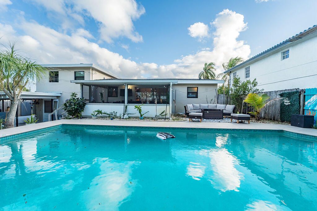 待售: $565,000 (3 贝兹, 2 浴室, 1687 平方英尺)