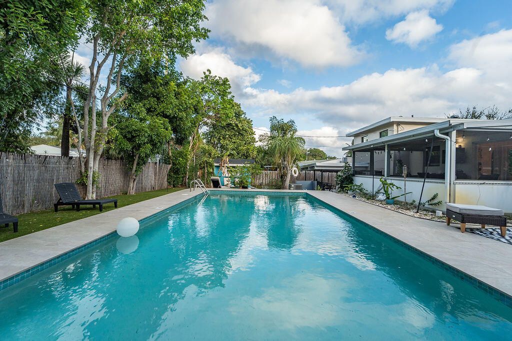 待售: $565,000 (3 贝兹, 2 浴室, 1687 平方英尺)