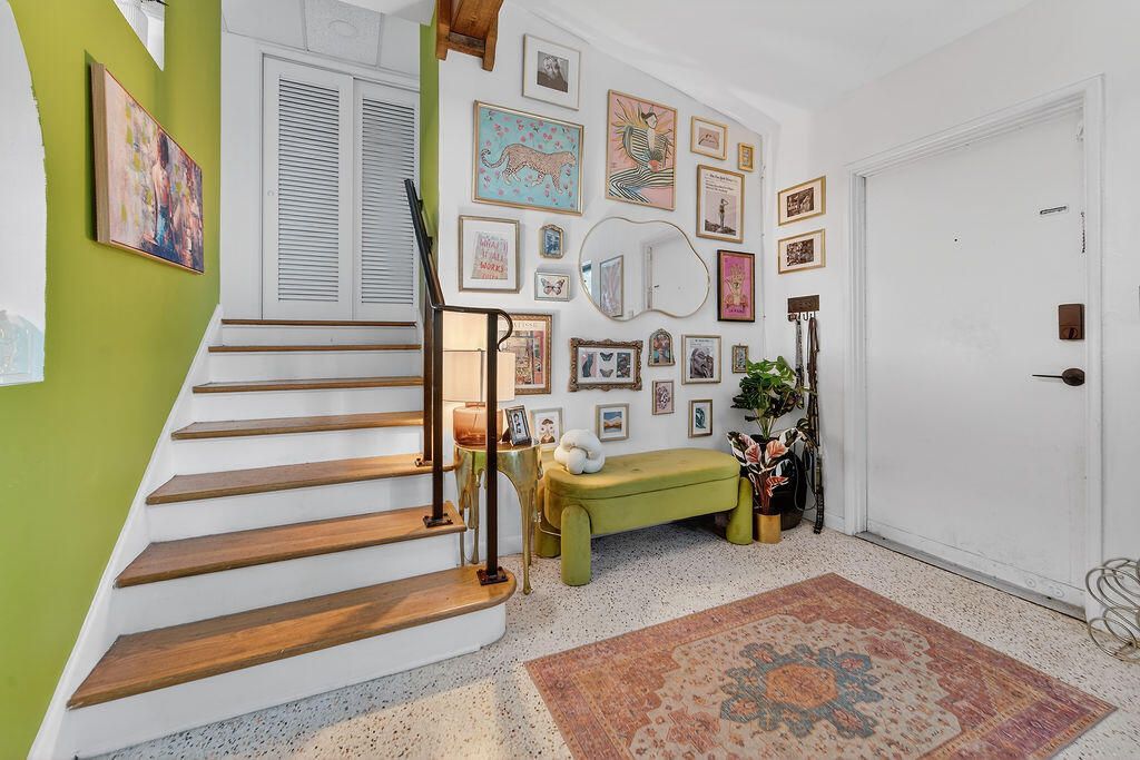 待售: $565,000 (3 贝兹, 2 浴室, 1687 平方英尺)