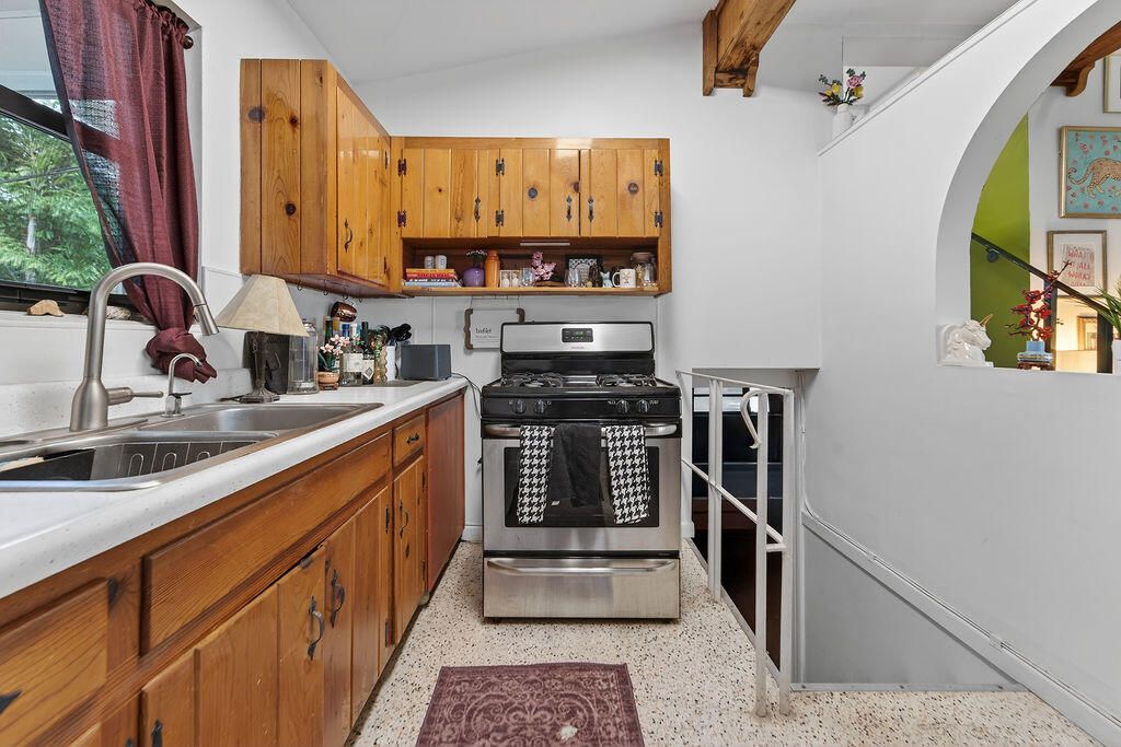 待售: $565,000 (3 贝兹, 2 浴室, 1687 平方英尺)